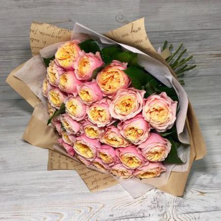 Букет из 29 пионовидных роз  Вувузела